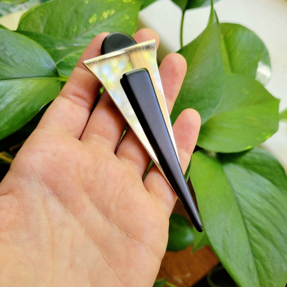 Vintage Modernist Victoria Studio Geometric Narrow Triangle Lapel Brooch Pin